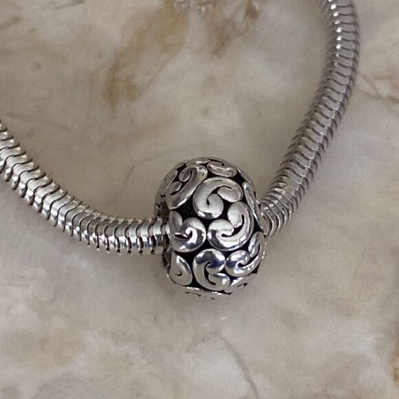 Pandora Feeling Groovy Sterling Silver Bead Charm - Picture 1 of 4